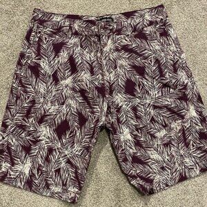 PURPLE & White Leaf Men’s Shorts